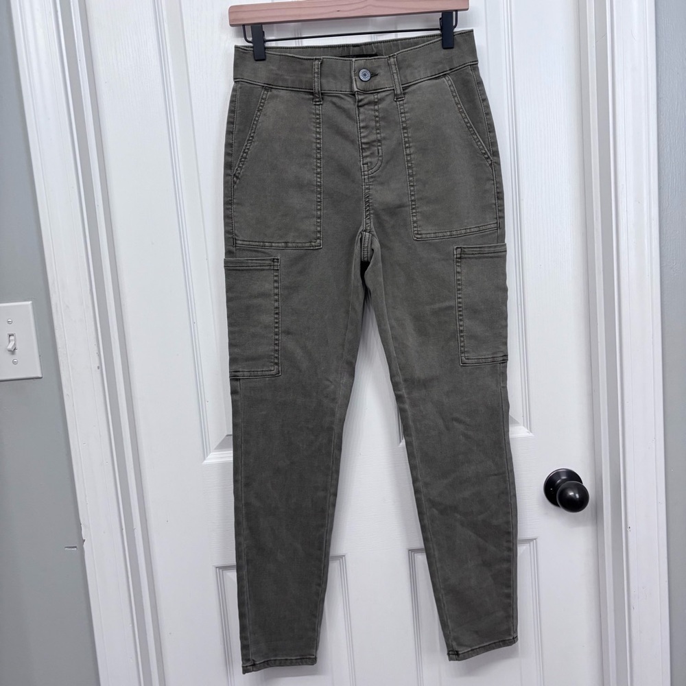 Olive Utility Cargo Pants | Stitch Star S - Picture 10 of 10